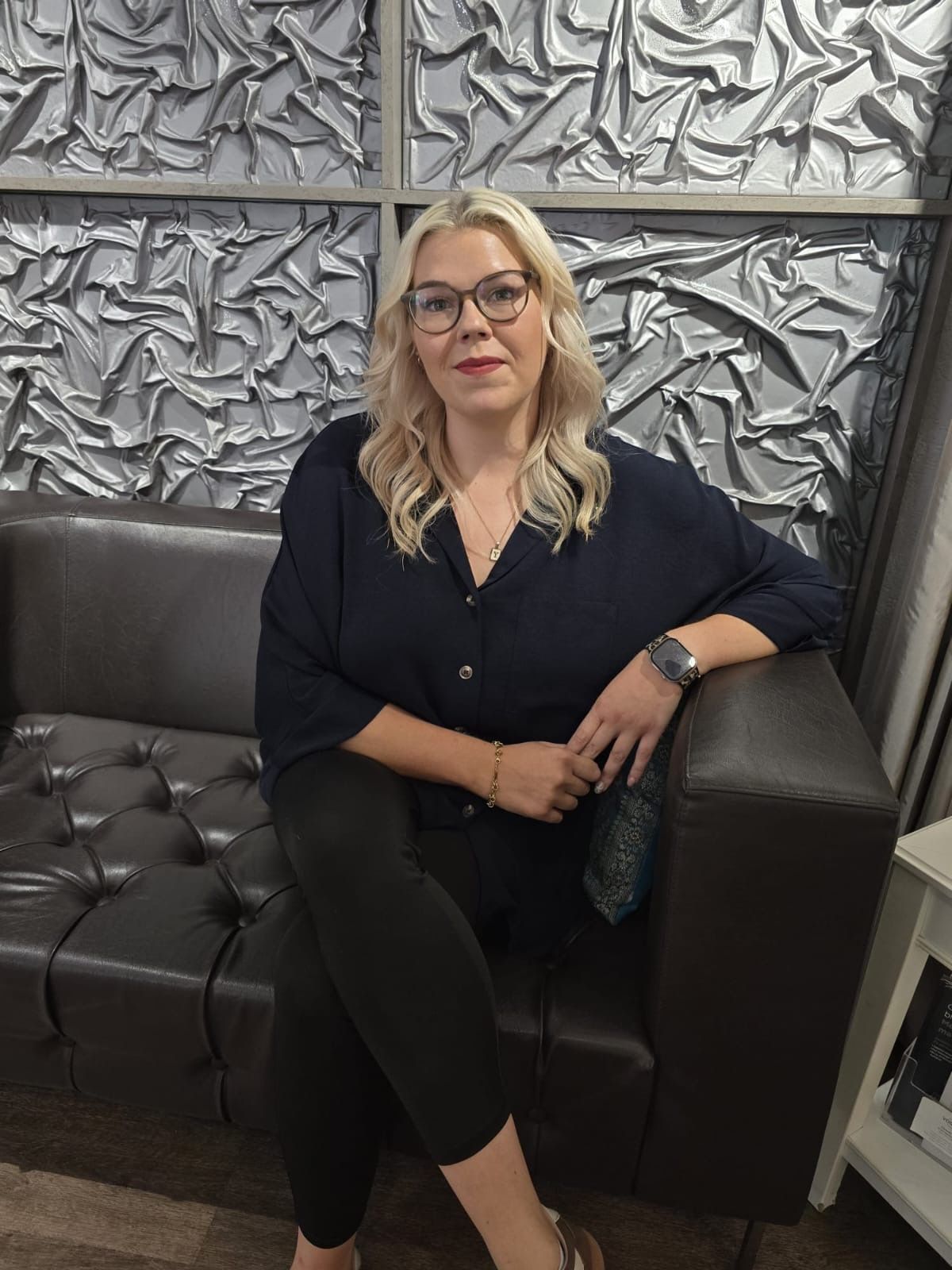 Lisa-Marie Kärcher, neues Teammitglied bei KreHAARtiv Hambach
