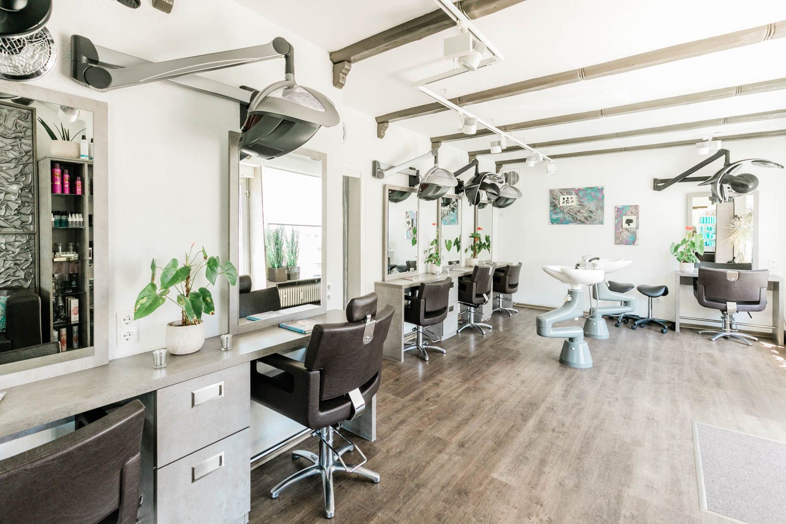 Salonansicht von KreHAARtiv Hambach